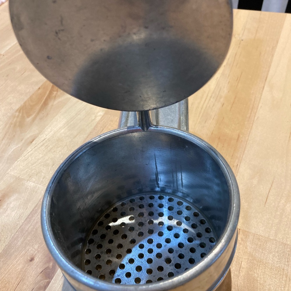 Palmer Vintage metal Kitchen Tool Spätzle/Ricer - Picture 8 of 8